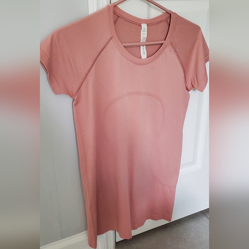 Lululemon swiftly short sleeve top  Pink pastel